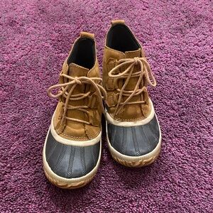 Sorel Tan and Black Winter Boots size 7.5